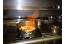 Délicieux cours de cuisine autour du homard à l'hôtel des Ormes