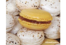 Une des spécialités : La  " Collection de Macarons"
