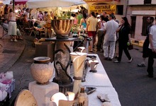 Les ruelles du vieil Allauch pendant la foire nocturne