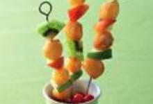 http://www.recettespourtous.com/files/imagecache/recette_fiche/img_recettes/14372_recette_brochettes_pets_nonne_fruits.jpg