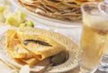 http://www.recettespourtous.com/files/imagecache/recette_fiche/img_recettes/14305_recette_crepes_vanille.jpg