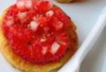 http://www.recettespourtous.com/files/imagecache/recette_fiche/img_recettes/14158_recette_pain_perdu_fraises_poivrees.JPG