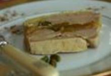 http://www.recettespourtous.com/files/imagecache/recette_fiche/img_recettes/5506_recette-foie-gras-pistache-abricots-secs.JPG