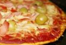 http://www.recettespourtous.com/files/imagecache/recette_fiche/img_recettes/1860_Pizza_au_jambon_et_aux_olives_vertes_2623016_REC.jpg