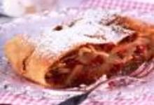 http://www.recettespourtous.com/files/imagecache/recette_fiche/img_recettes/15498_recette_strudel_pommes_noix_cranberries.jpg