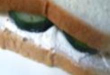 http://www.recettespourtous.com/files/imagecache/recette_fiche/img_recettes/sandwich_cottage cheese_concombre_noix.JPG