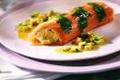 http://www.recettespourtous.com/files/imagecache/recette_fiche/img_recettes/15384_recette_cannelloni_saumon_fume_crevettes_avocat.jpg