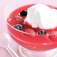 Soupe de fruits rouges meringuée