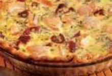 Quiche au saumon, aux poireaux et tomates confites