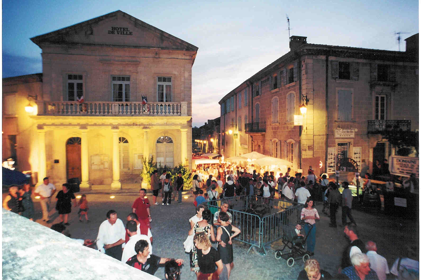 Marchés Nocturnes Costumés Grignan Grignan (26230)