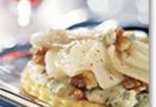 Tarte fine aux poires et roquefort, vinaigrette de Banyuls