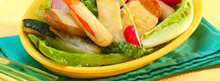 Salade romaine et légumes en tempura