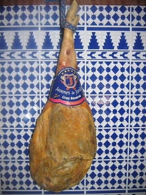 Jambon espagnol Serrano «  gran reserva » avec os 