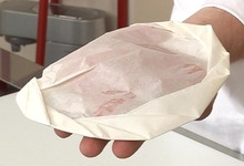 Fermer une papillote en papier