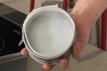 Chemiser un moule en papier sulfurisé