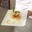 Croustillant de saumon fumé, chips de parmesan, sauce au raifort