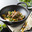 Wok d’agneau parfumé au vin de noix et légumes croquants 