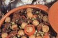 Pommes de terre Cisinées au "Pitu caleyeru" (Petit poulet élevé en liberté)