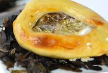 Huitres Spéciales de Claire Marennes Oléron luttées au caviar d’Aquitaine et sa compote d’oignons doux