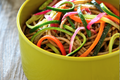 Spaghettis à l’épeautre et filaments de légumes au Sel Equilibre Cérébos