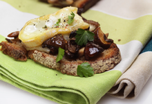 Tartine de Reblochon aux champignons