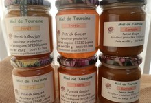 La Boutique miel des abeilles Famille Goujon