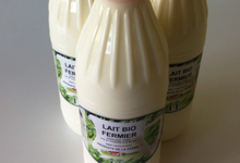 bouteilles de lait entier bio pasteurisé