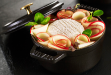 Mini-cocotte de Crottin de Chèvre Rians pommes de terre rôties au cidre fermier et pommes croquantes