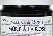 Confiture de mûre à la rose