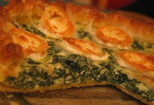 Tarte aux picodons et aux épinards.