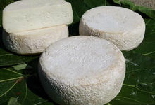  le St-Blaise : chèvre / vache croûte lavée