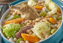 Garbure au confit de canard : soupe traditionnelle du Sud Ouest