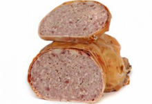 Ferme Cassar, Porcelet de lait cuit et farci tranché