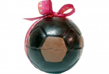 Albert chocolatier, Ballon de foot 15cm noir et décor lait