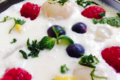 Les bocaux d'Hélène,   Fromage blanc ,fruits frais et miel de fleurs
