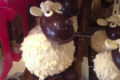 Pâtisserie Challamel, moutons en chocolat
