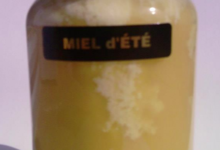 Du miel à Collias, miel d'été