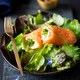 Rouleaux de saumon, crabe et Jeunes pousses Bonduelle
