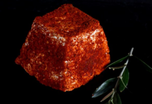 Chèvrerie des Oliviers. Pyramide piment d'Espelette