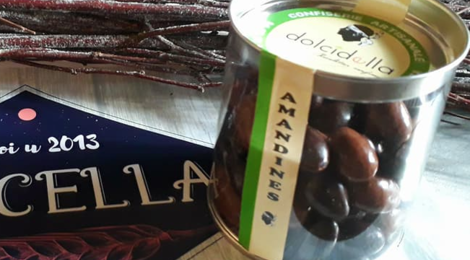 A Ricella. Amandes enrobées de chocolat lait et noir.