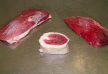 Aux délices d'oie. Filet de viande d'oie