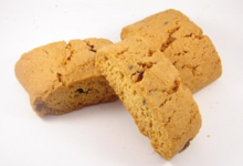 Stella Inzuccarata Biscuiterie Fine. Canistrelli clémentine confite et chocolat