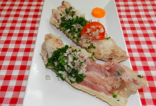 Ferme De Peau De Leu. 1/2 pied de porc vinaigrette
