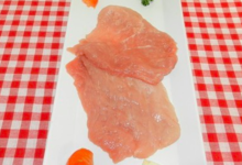 Ferme De Peau De Leu. Escalopes fraiches, idéal à la poêle.