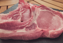 Chez Laure et Paul. Côtelette de porc