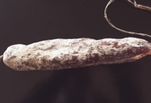 Chez Laure et Paul. Saucisson sec