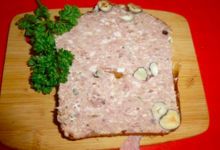 La Ferme Charcutière. Pâté aux noisettes