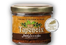 L'apéritif des fruits. Tapenoix. Crème d'olive et noix