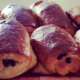 Tartine et Confiture. Pain au chocolat