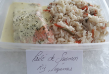 Pêcheries Paturel « La Boucanière ». Pavé de saumon, riz, légumes